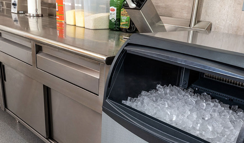 A Importância da Produção de Gelo de Qualidade para Hospitais: Segurança, Eficiência e Cuidados com a Saúde