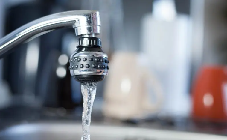 Água Invisível: Como o Consumo de Água Também Está nos Alimentos